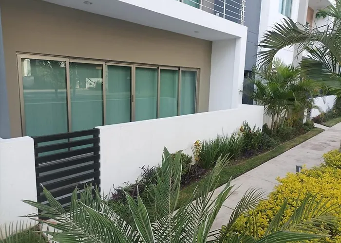 Nice And Comfortable Apartment, Close To The Pier